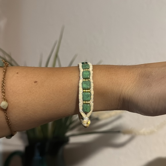 Green Tennis-Style Bracelet with Emerald-Like Gemstones - Picture 10 of 13